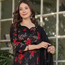 Moda Rapido Floral Printed Sweetheart Neck Straight Kurta With Trousers And Dupatta image 2