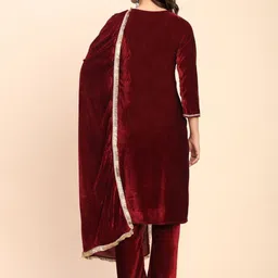 DIVASTRI Women Regular Thread Work Velvet Kurta with Trousers & With Dupatta image 3