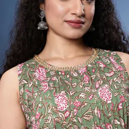 Taavi Sanganeri Floral Printed Pure Cotton Kurta with Trousers & Dupatta image 5