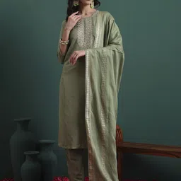 DIVASTRI Yoke Design Sequinned Round Neck Kurta With Trousers & Dupatta-image-18