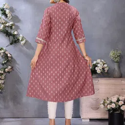 Rangita Floral Printed Mandarin Collar A-Line Kurta image 3