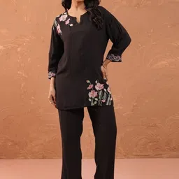 MISRI Embroidered Mandarin Collar Tunic With Trousers-picture-13