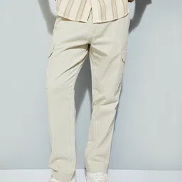 max Men Regular Fit Mid-Rise Cargos Trouser-picture-43