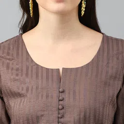 Fourleaf Women Striped Regular Thread Work Kurta with Trousers image 4