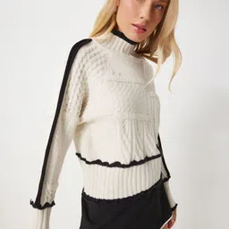 Happiness istanbul Women Cable Knit Pullover image 4