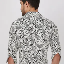 Mufti Men Spread Collar Abstract Printed Slim Fit Casual Shirt image 4