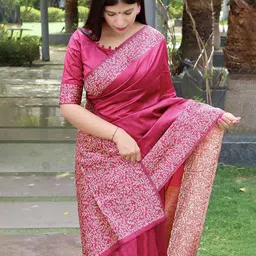 AMRUTKALA SAREES Women Woven Design Zari Banarasi Saree image 3