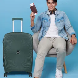 Polo Class Crown Series Textured Hard-Sided Medium Trolley Bag image 1