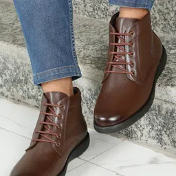 Teakwood Leathers Men Laced Up Leather Boots image 3
