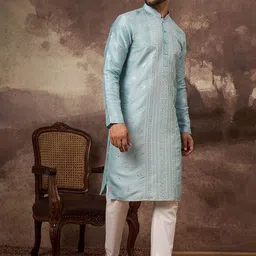 House of Pataudi Geometric Embroidered Sequinned Mandarin Collar Straight Kurta image 5