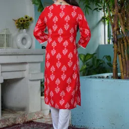 PRISCA Floral Printed Square Neck Straight Kurta image 5
