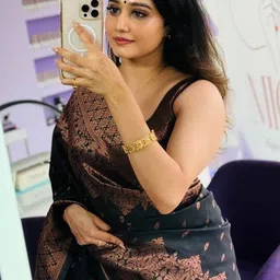 VelvetHue Ethnic Motifs Zari Silk Blend Handloom Saree image 4