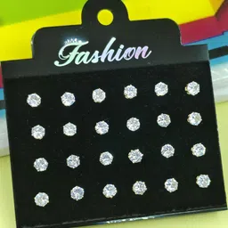 Honbon Women Gold Earrings image 4