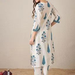 Indo Era Printed V-Neck Pure Cotton Tunic With Trouser image 3