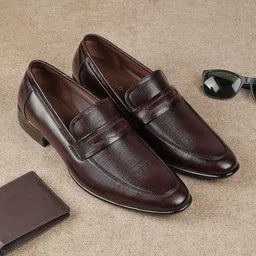 Metro Men Leather Pointed Toe Formal Slip-Ons Shoes-image-0