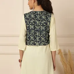 FFU Women Abstracts Print Top image 3