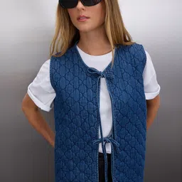 Trendyol Self Design V-Neck Sleeveless Pure Cotton Tie-Up Shrug-picture-13