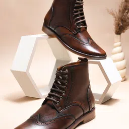 CLOG LONDON Men Textured Casual Boots-picture-31