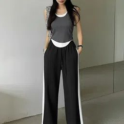 dockstreet Women Solid Black Track Pants image 4