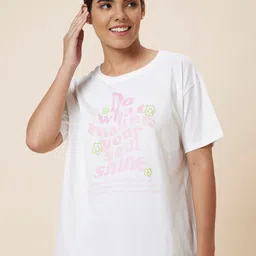 Globus White Typography Printed Drop Shoulder Pure Cotton T-shirt-image-8