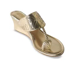 Bowtoes Textured One Toe Wedge Heels-picture-12