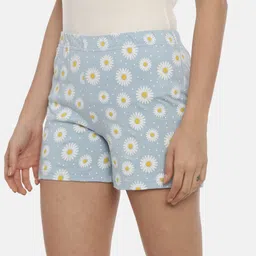 curare Printed Women Blue Regular Shorts image 3