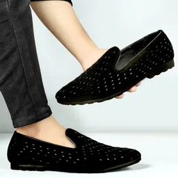 robbie jones Ethnic Wedding Festive Shoes For Men Mojaris For Men image 3