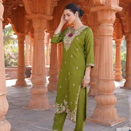 sdk fashion Embroidered Kurta, Trouser/Pant & Dupatta Set image 2