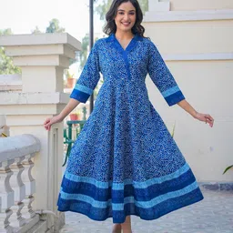 IKRASS Printed Fit and Flare Midi Dress-picture-35