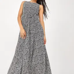 Styli Black & White AOP Print Sleeveless A-Line Maxi Dress with Self Tie-Up Detail-picture-14