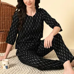 ichaa Women Night Suit Set Black Printed image 4