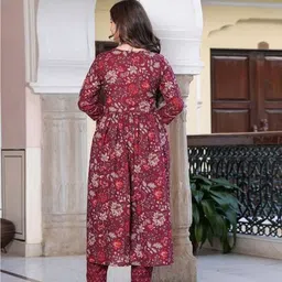 assume fab Women Floral Print Viscose Rayon Anarkali Kurta image 2