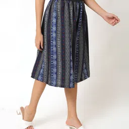 manat diva Women Multicolor Capri image 3