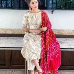 saanvi collection Printed Kurta, Trouser/Pant & Dupatta Set image 1