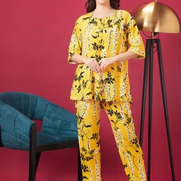 AV2 Floral Printed Top & Trousers Co-Ords-picture-28