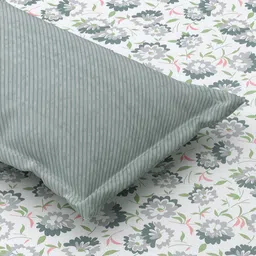 Salona Bichona Grey & White Floral Cotton 144 TC King Bedsheet with 2 Pillow Covers image 3