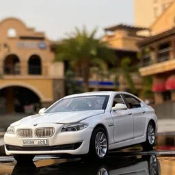 dezicon 1:32 Metal Toy 535i Diecast Car-DZ8-picture-47