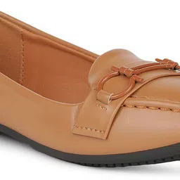 bata Women Bellies Sandal image 2