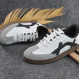 beeone Sneakers For Men image 2