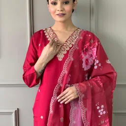 piludi Women Chanderi Kurti Pant Attached Dupatta Set image 2