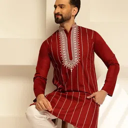 sojanya Men Embroidered Cotton Silk Straight Kurta image 5