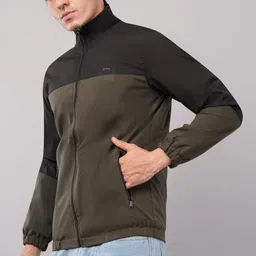 vilazo Colorblock Men Wind Cheater image 3