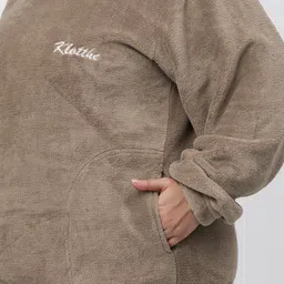 klotthe Women Night Suit Set Beige Solid image 5