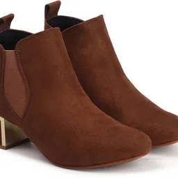 roadster Boots For Women image 5