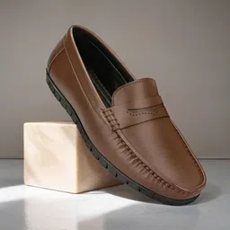 brain wash Loafers For Men image 2