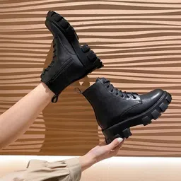 TRENDY WOMEN BOOTS BLK For Women-image-32