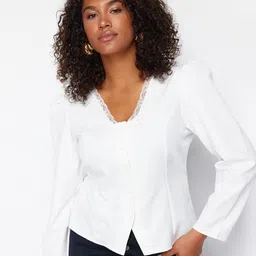 Trendyol Solid V-Neck Top-image-96