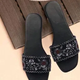 hunarpaon Women Flats Sandal image 2