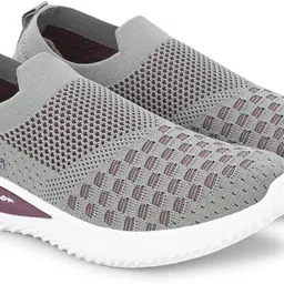 zeng Men Casual Shoes Lightweight Flyknit Upper Slip on Shoes Sneakers For Women image 2