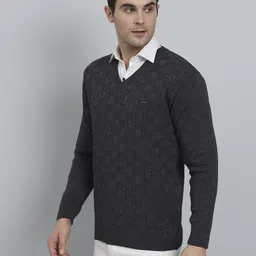 ewools Men Self Design V Neck Grey Sweater image 3